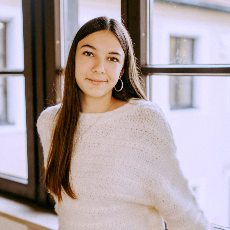 Traznik Lea